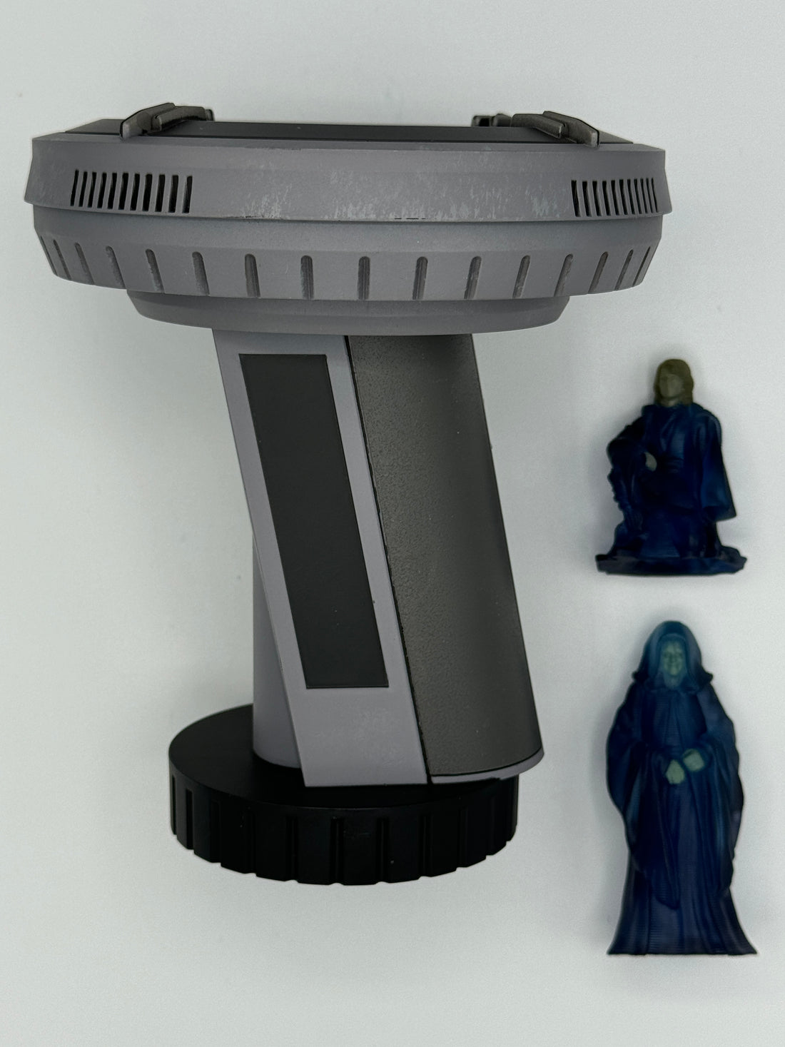 MMS478 Holotable Diorama
